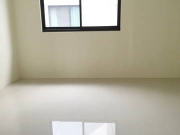 住商雅潭-全新電梯別墅