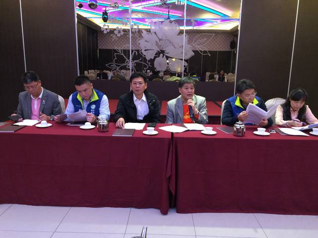 1192756_b4ce43f3737141ac8343c5d65cfab8bf