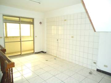 正鹿和路4樓店面