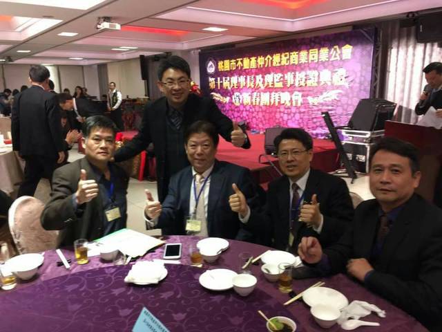 1203404_60d6807b2bc4d4bda694838f3e6acaf2