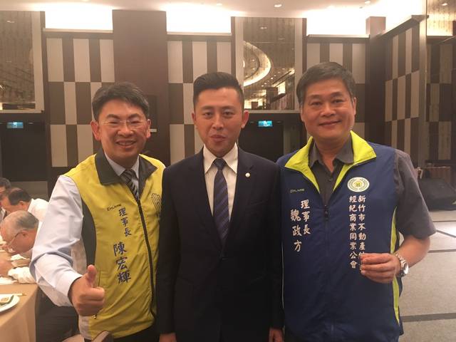 1211563_c5d74eb86f2e6c72bd8f8941c0d56d14