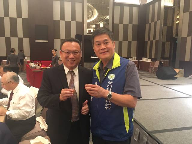 1211566_8f4045287fa9695ef832791f62cbfa03