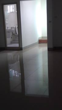 AE305 中正路店面