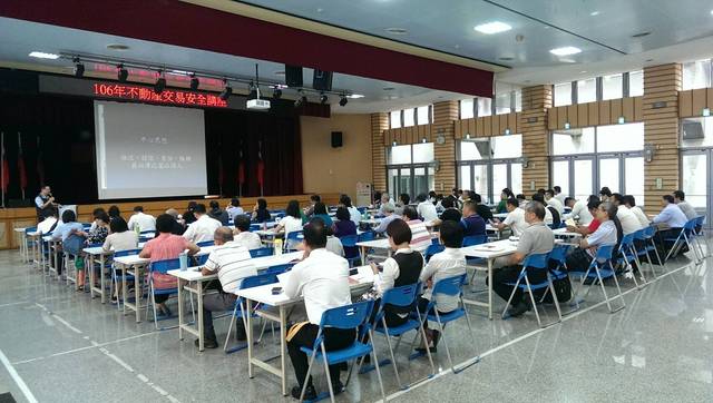 1226778_b529928eaba7d6e4f87a4490be1934bc