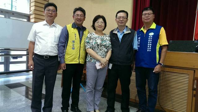 1226816_5e3ece6deb26406f4ee11457c3a8a00c