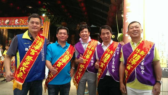 1227994_82ed8a4aeac525ec52a5a4be82e5ef29