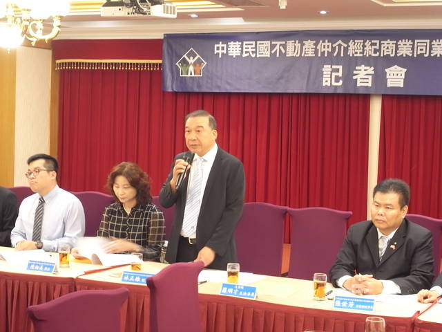 1231720_dc4a4808304e0af08b70c9ef9567dabd