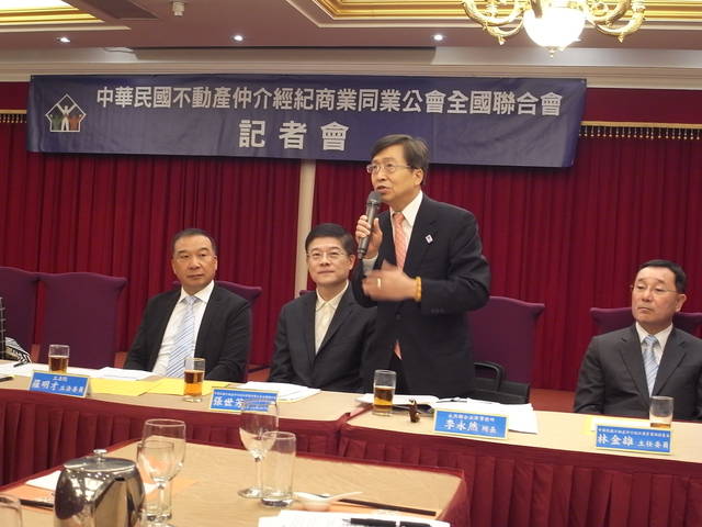 1231725_6b2a46510ee9c88fc8d5f812b8307884