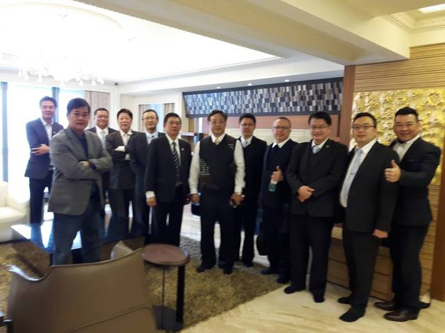 1238184_c4baa3c34328f0a4f738fe79aada5f80