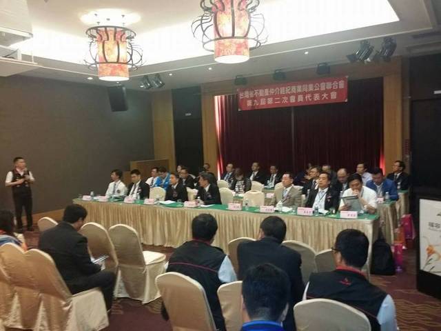 1244209_e55dd2587c876aa4c9f249d84eea1720