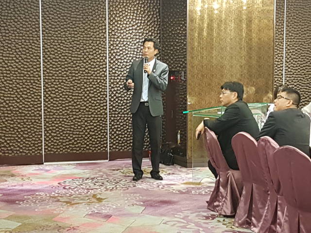 1246081_f2106efe969ad765ae91885e7aaa973f