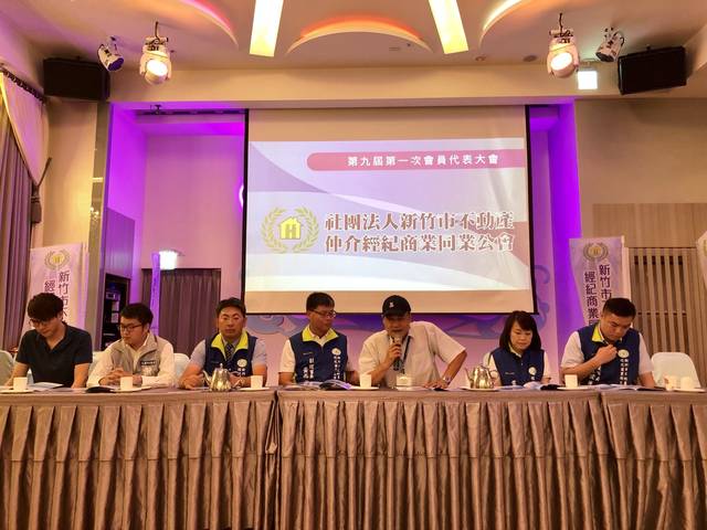 1251802_a127bc65b1dbaa80c96ca2adbb6a52fa