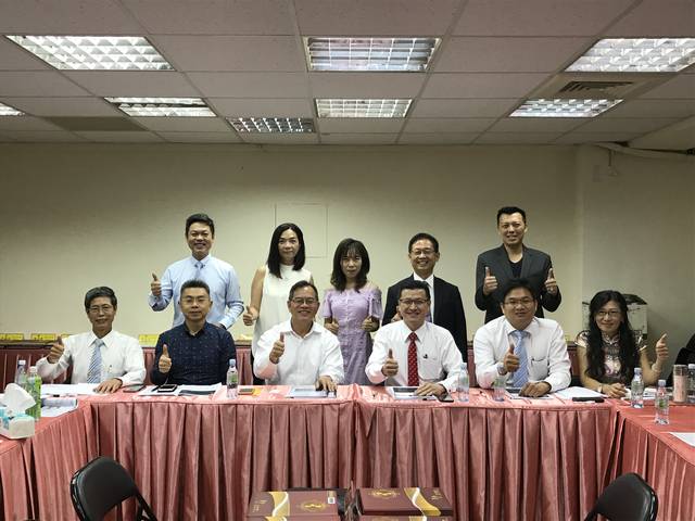 1253247_e90a4949e25d55366f2f7dc9773dcc62