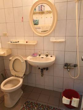 AE327 信義國小店面