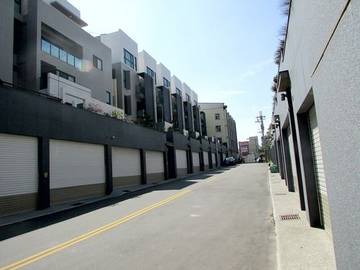 靜宜商圈電梯豪墅