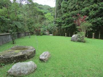 獅山逸境美農舍