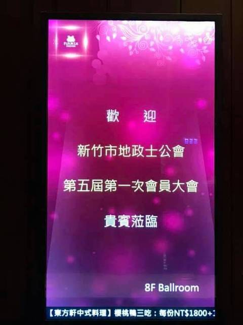 1269862_372dc4b202385773347848643d90bcf1