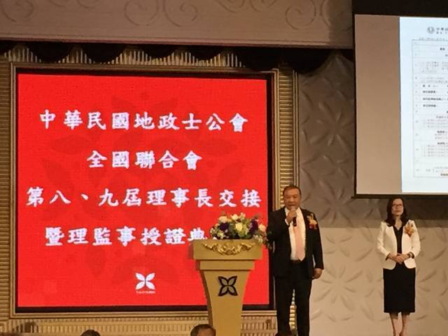 1275874_c5f365f1a41e70ae8758f86e8d48c109