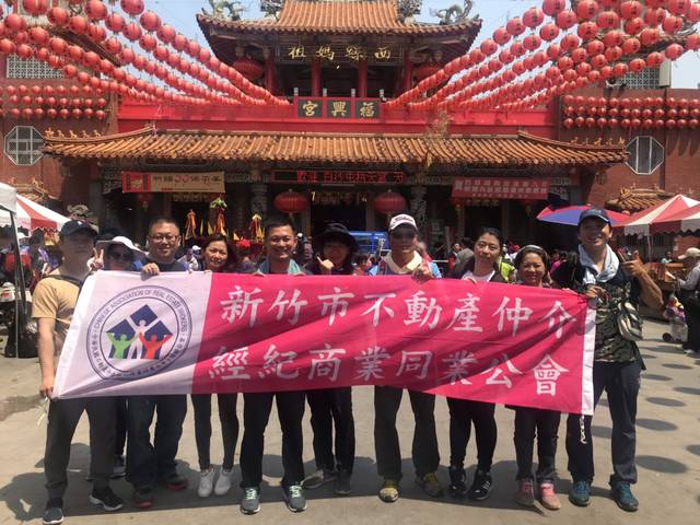 1276230_b4c3c3be9113ace83f6f76fcf1a97478