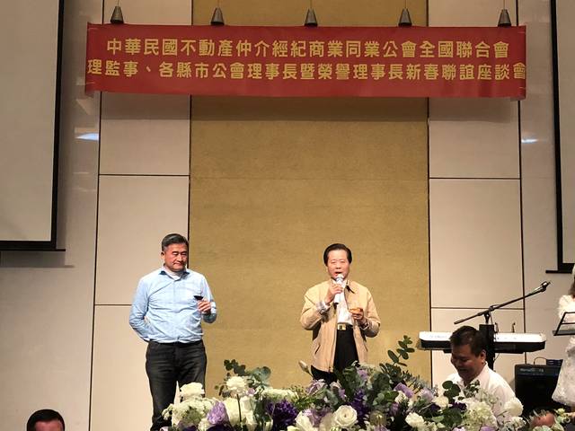 1277311_ba9b2e0288f2c1940ffb9c42244404ca