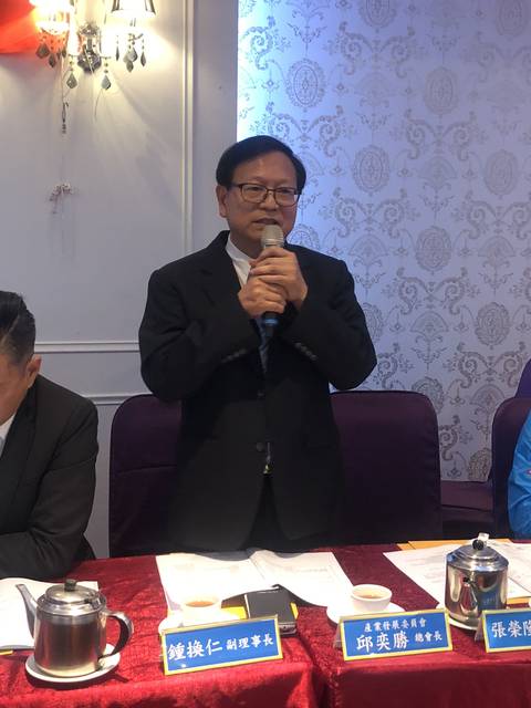 1277538_c17a9706352bc0664fa1d6ddee3dde10