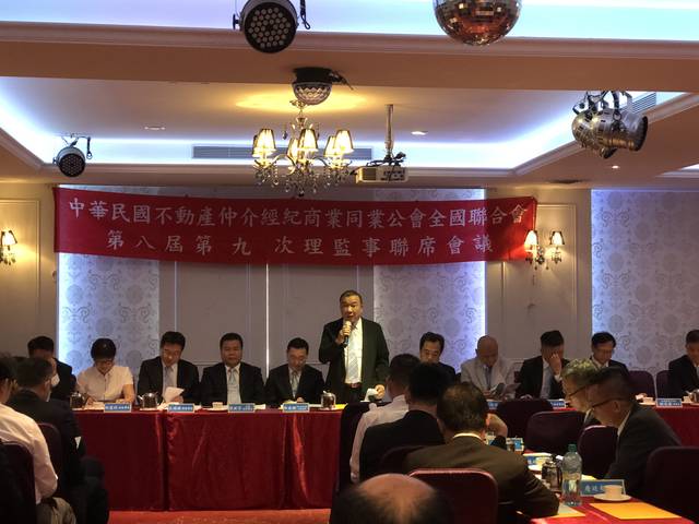 1277542_19dc2203a303f12a73d197555053960d