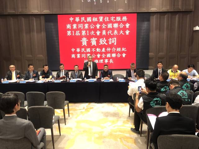 1277738_11990618fda2aa68ac823e1c2d6da96f