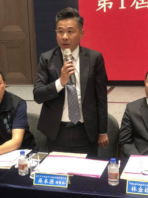 1277741_7e001b492f881bb6b6533d1db2e6b5f4