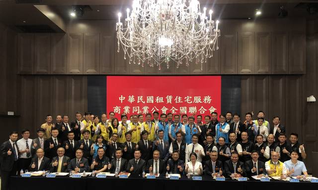 1277743_ab2e9b9ef84872e5e7271f54045918a2