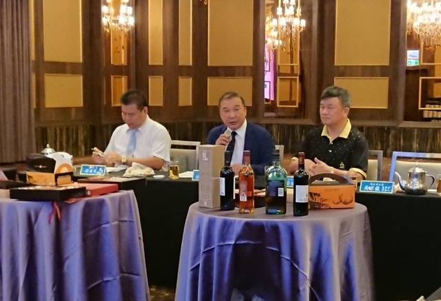 1285072_2a67e61b2ed1a2ba258680821c6dd674