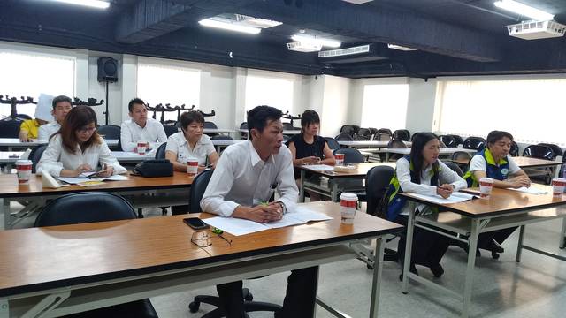 1288233_cdd674f612b77a5e4cd1df256d7706c1