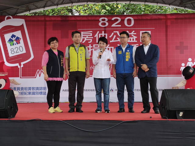 1289595_e27c280fd387b729ff1e1d359c544c81