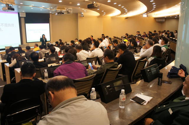 1294092_7925f376f9270840aaf3222a1f44d006