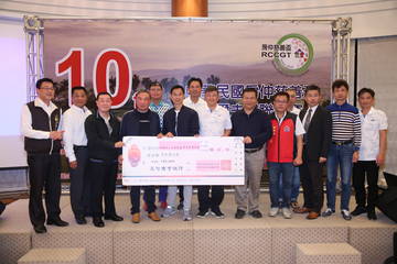 1293651_c6c66aa4fbfe705be22a779b17dc965d