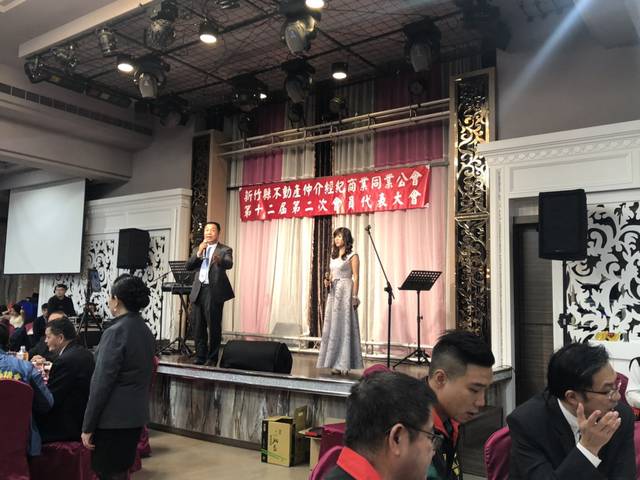 1294708_9326229a7faaae5596ace05d750a3076