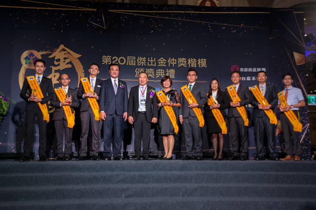 1295158_66b8ba110c76dac37539a973370021d7