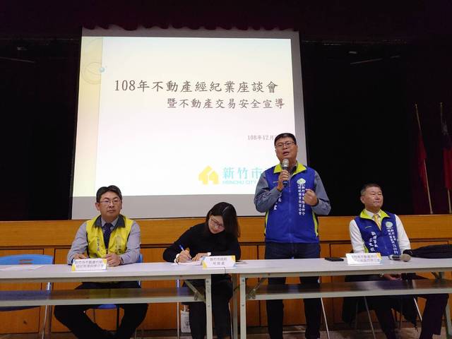 1296426_bd1618d657f93d0d2b26857ae62fa945