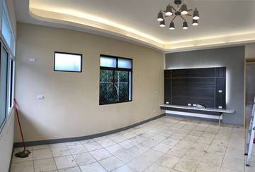 AA370 崁頂透天車墅