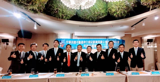 1298417_7f4f58d8dfabfa88dfe573c3ff551589