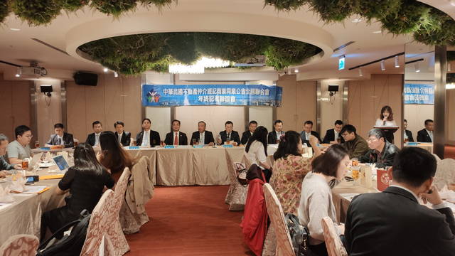 1298423_66cd82791269eb685eac322a63188faf