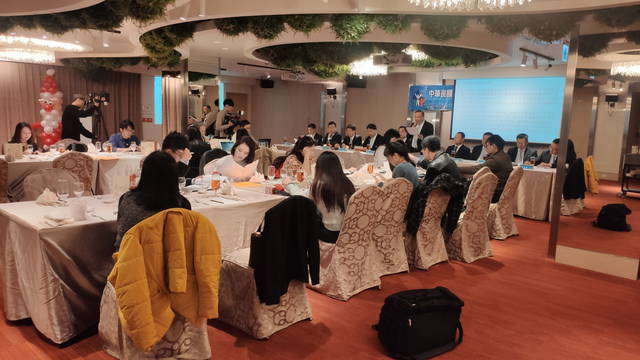 1298424_3b25f88f0d9f07f792a5898dd49d4b5f