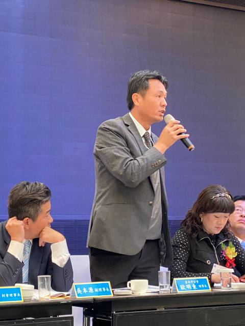 1299726_e0ede3a16609a3e7f6011702ba7cc261