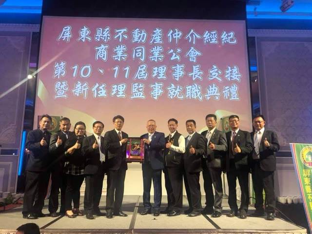 1300934_f6cef6f713dab0a021d26b8a9594084f