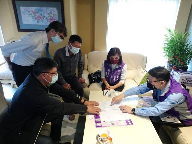 1304155_0f980853fa73d84a2a921bbd17a50dc0