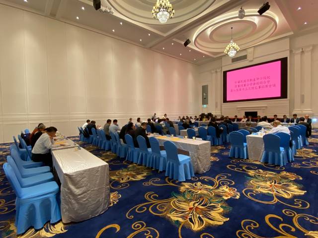 1305889_78e3521fe836d559e8c02d11a4c63934