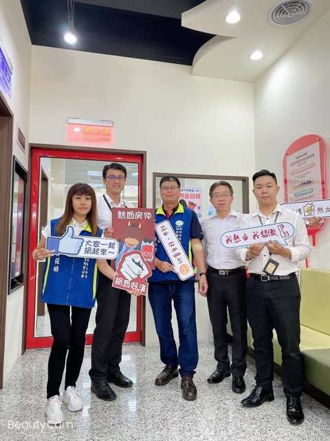 1310877_0cb48f0af2de4beffd614235f152b90d