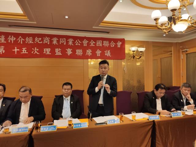 1312031_bc9ffb5205d5be3805e976a5a8135feb