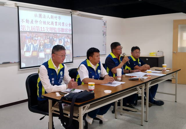 1312795_50b58bb3e825fa6ad3f436eef99ebe15