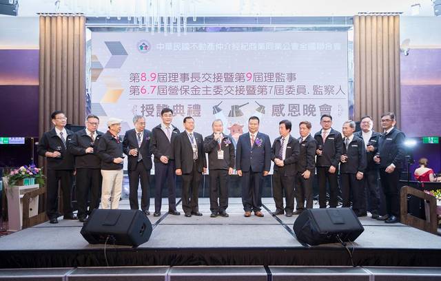 1316233_3a22e83c12badbe02f59aeb87ef69471