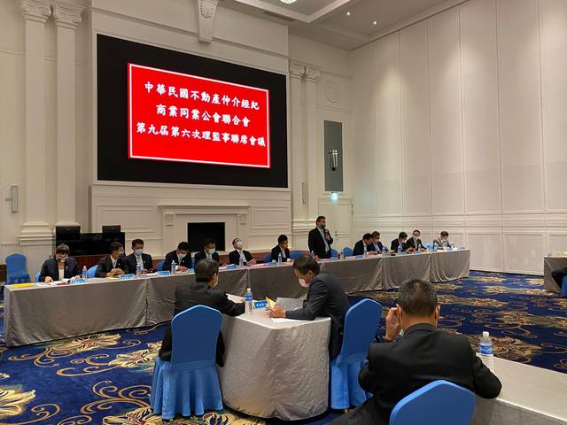 1332515_24602191bf60ed267cbfd8cac41c48b7